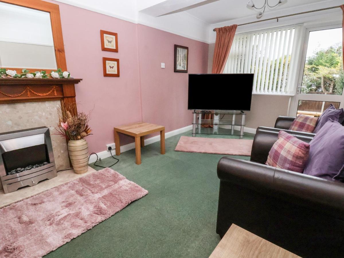 The Hollies Villa Prestatyn Buitenkant foto
